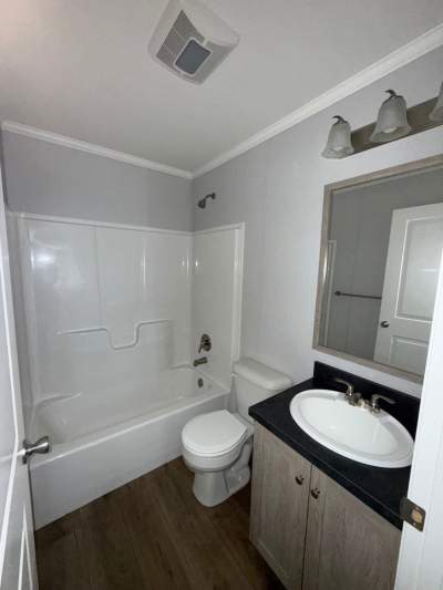 Willow Bathroom 1