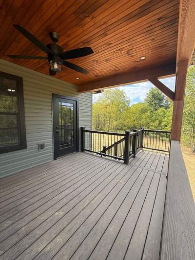 Capaldi - Deck