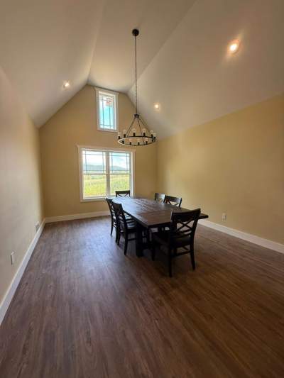 Capaldi - Dining Room
