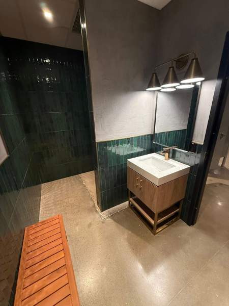 DHQ - Bathroom